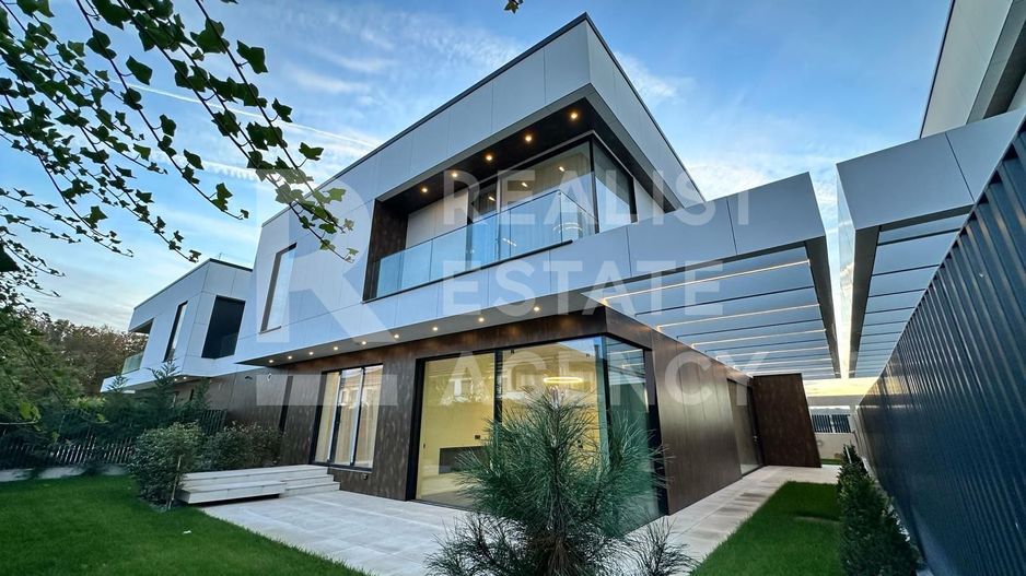 Vânzare, vilă, 2 nivele, 6 camere, zona Pipera, București - Poză 1