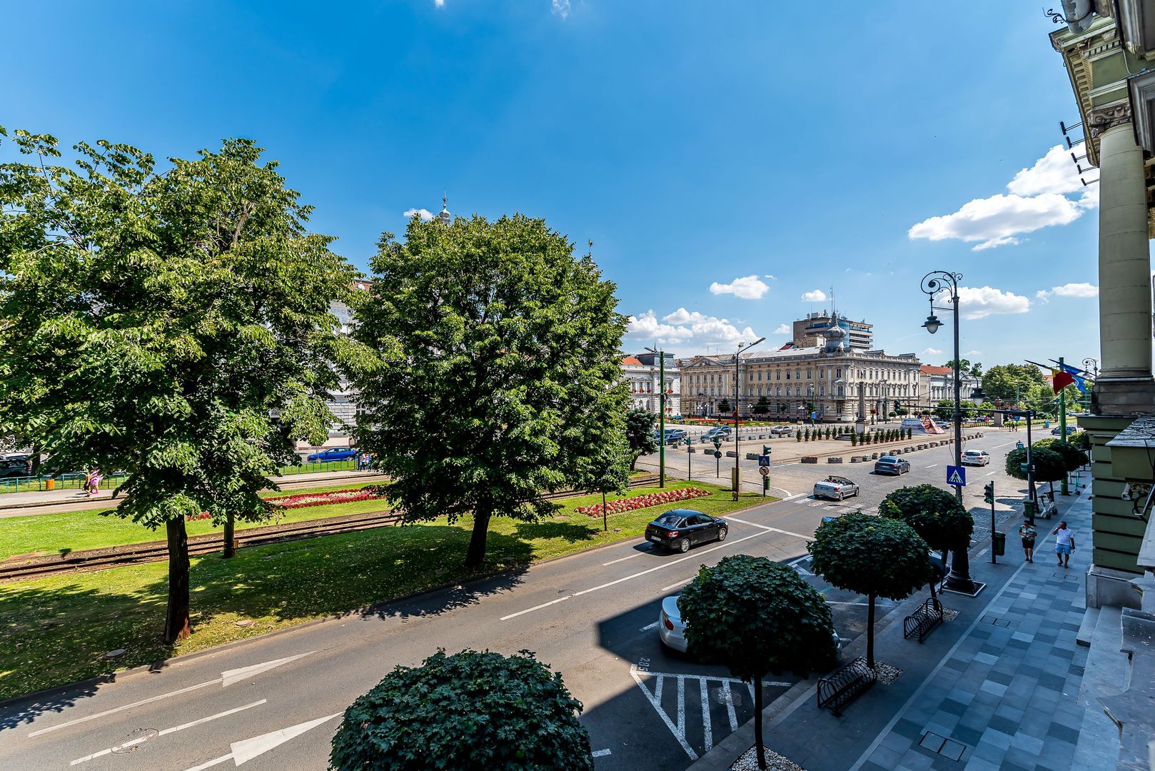 Apartament istoric pe Bulevardul Revoluției - Poză 12