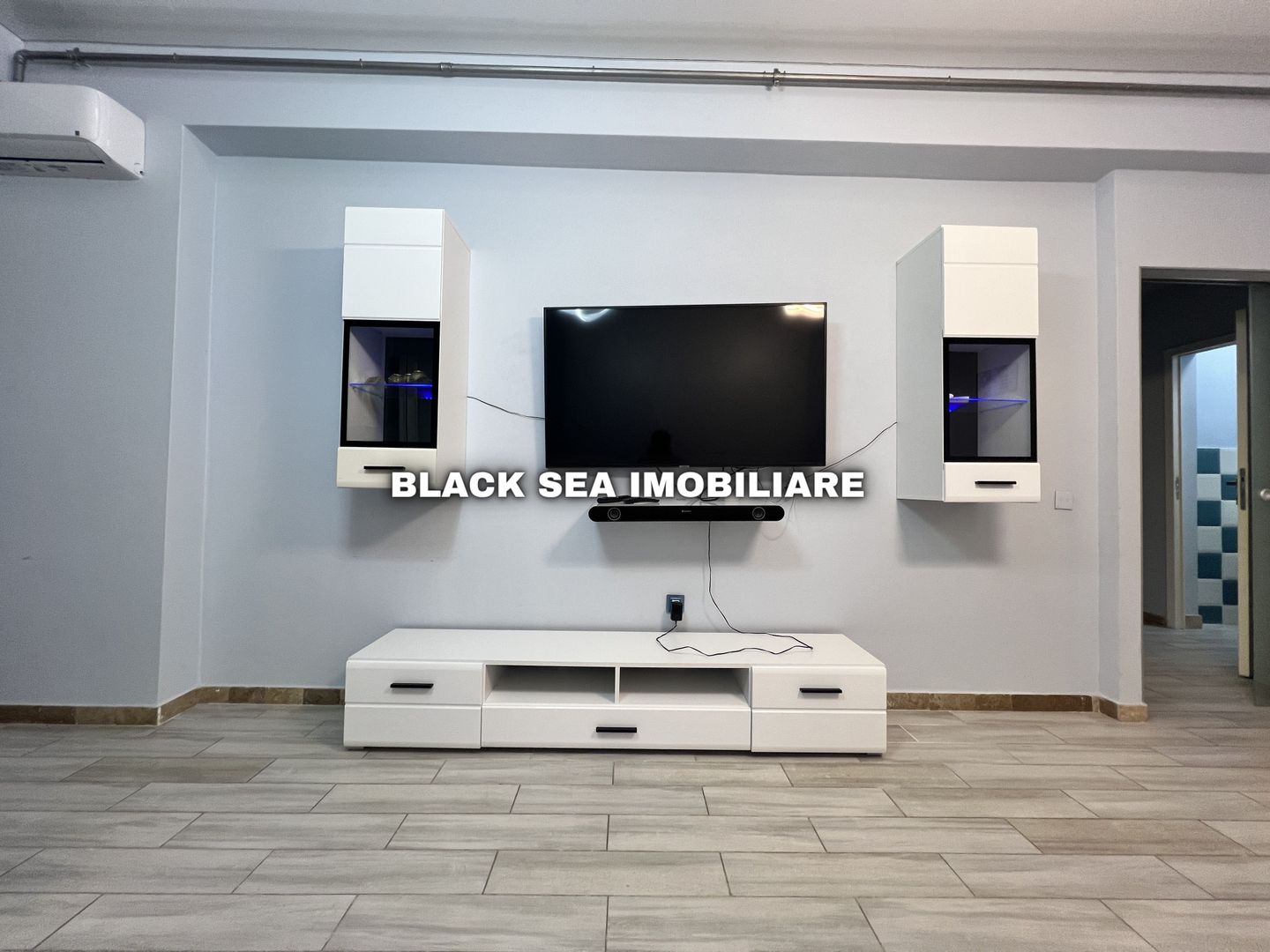 Apartament 2 camere de vanzare, Prima linie la mare.- Ocazie - Poză 4
