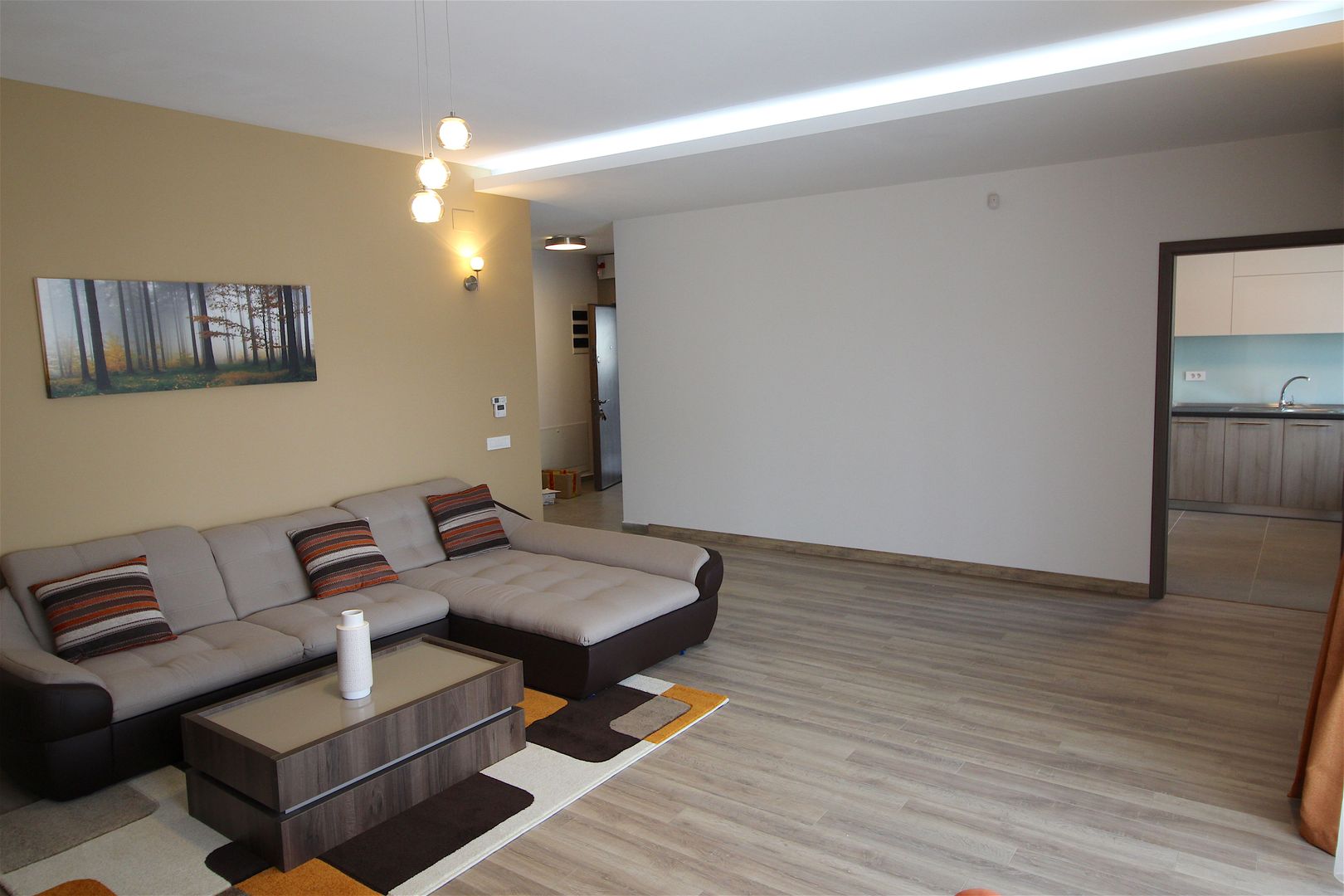 Apartament cu 3 camere de închiriat în zona Nord - Poză 10