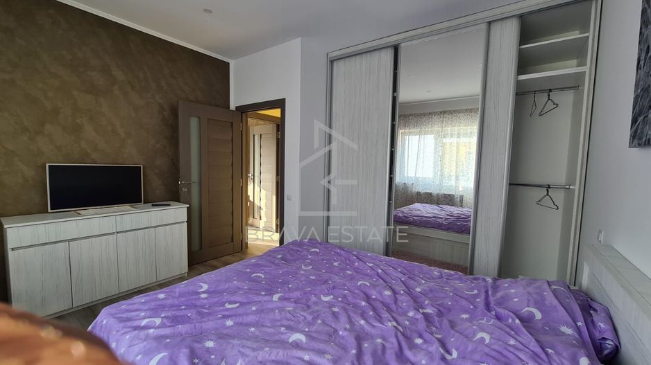 Apartament 3 camere, 80mp, mobilat, 2 balcoane, parcare, zona Terra - Poză 9