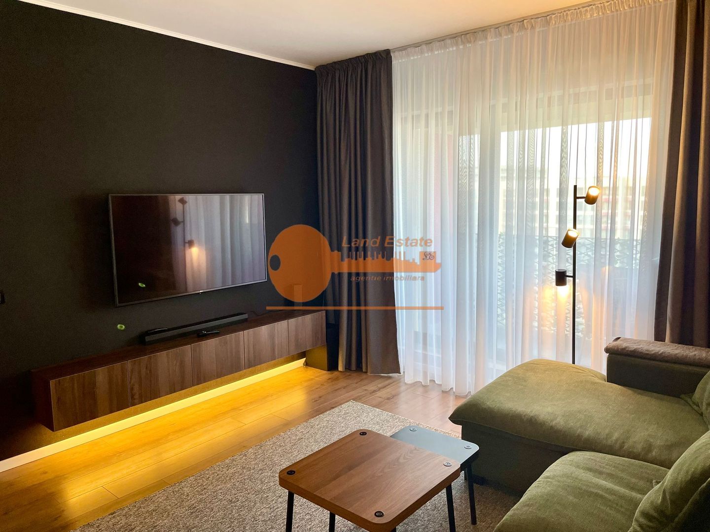 3 camere Plaza Residence ( parcare ) - Poză 4