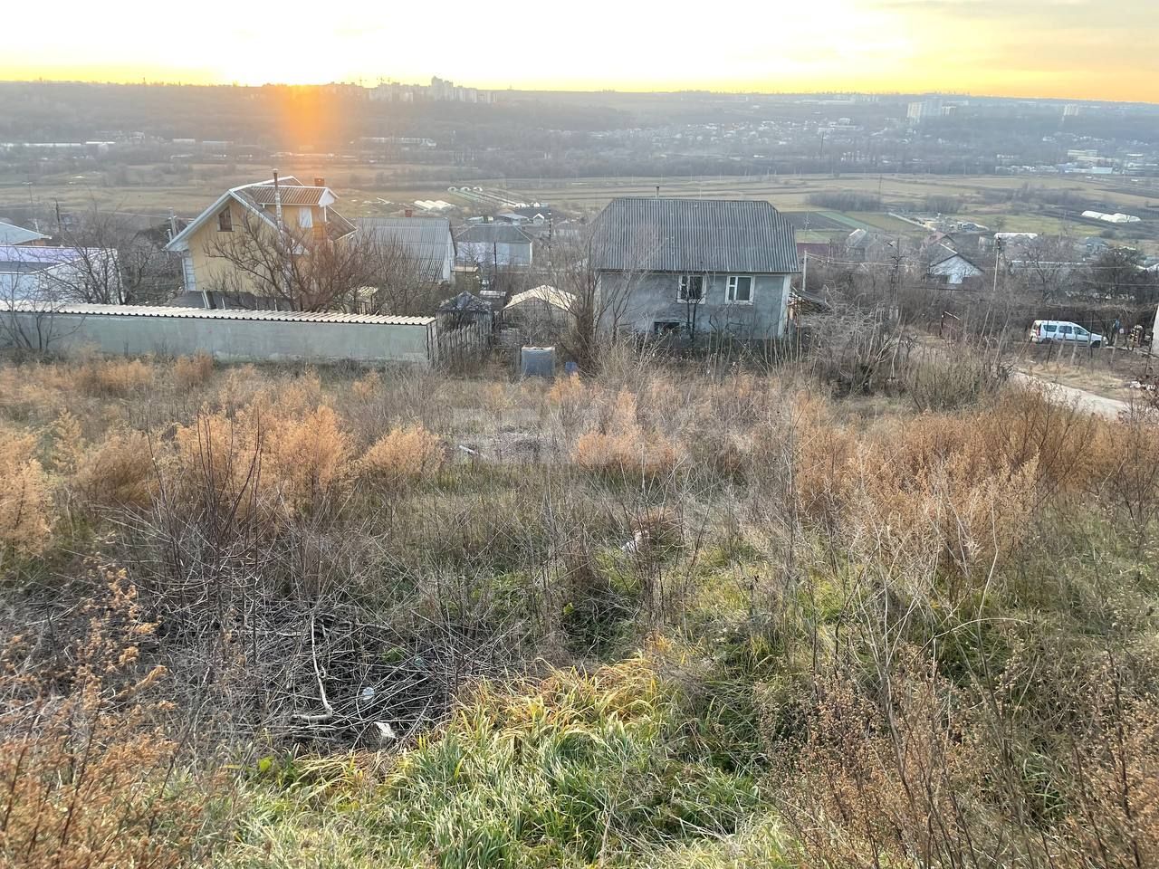 Teren 6 ari, loc. Bic - Poză 1