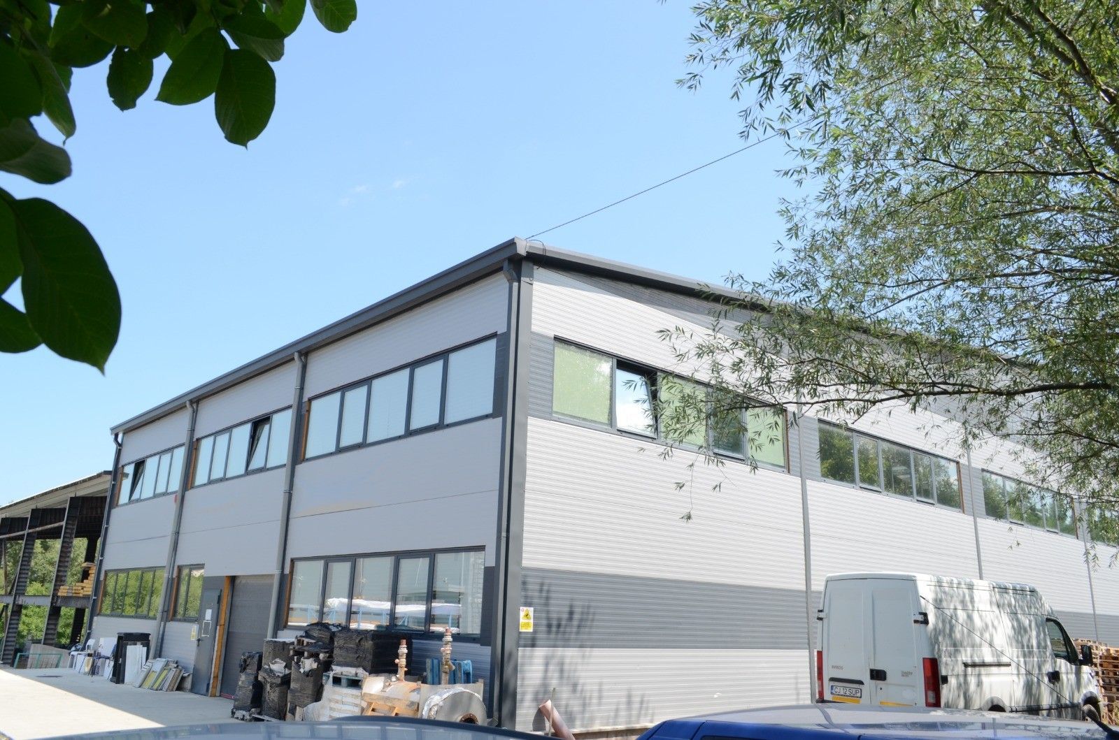 Hala de vanzare/inchiriere - Poză 1