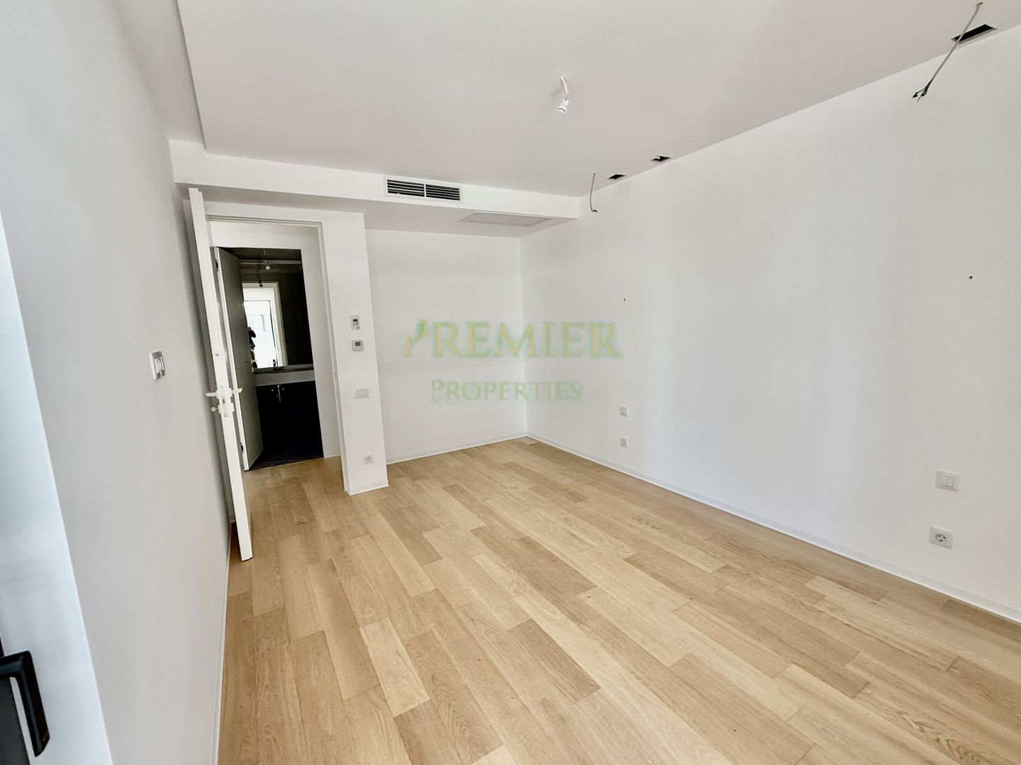 One Lake Club de vanzare 2 camere - Poză 2