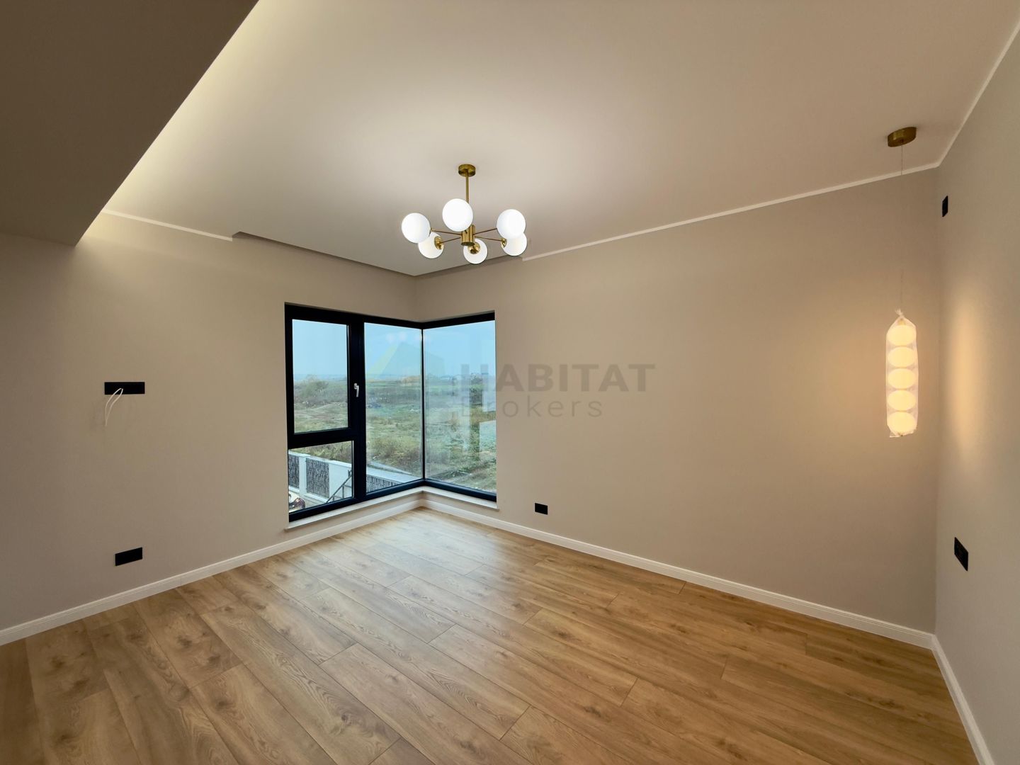 Vila individuala 5 camere Tunari 1 Decembrie - Poză 35