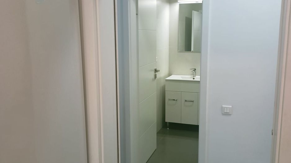 De inchiriat! Duplex nou in zona de case Db. Rotund - Poză 4