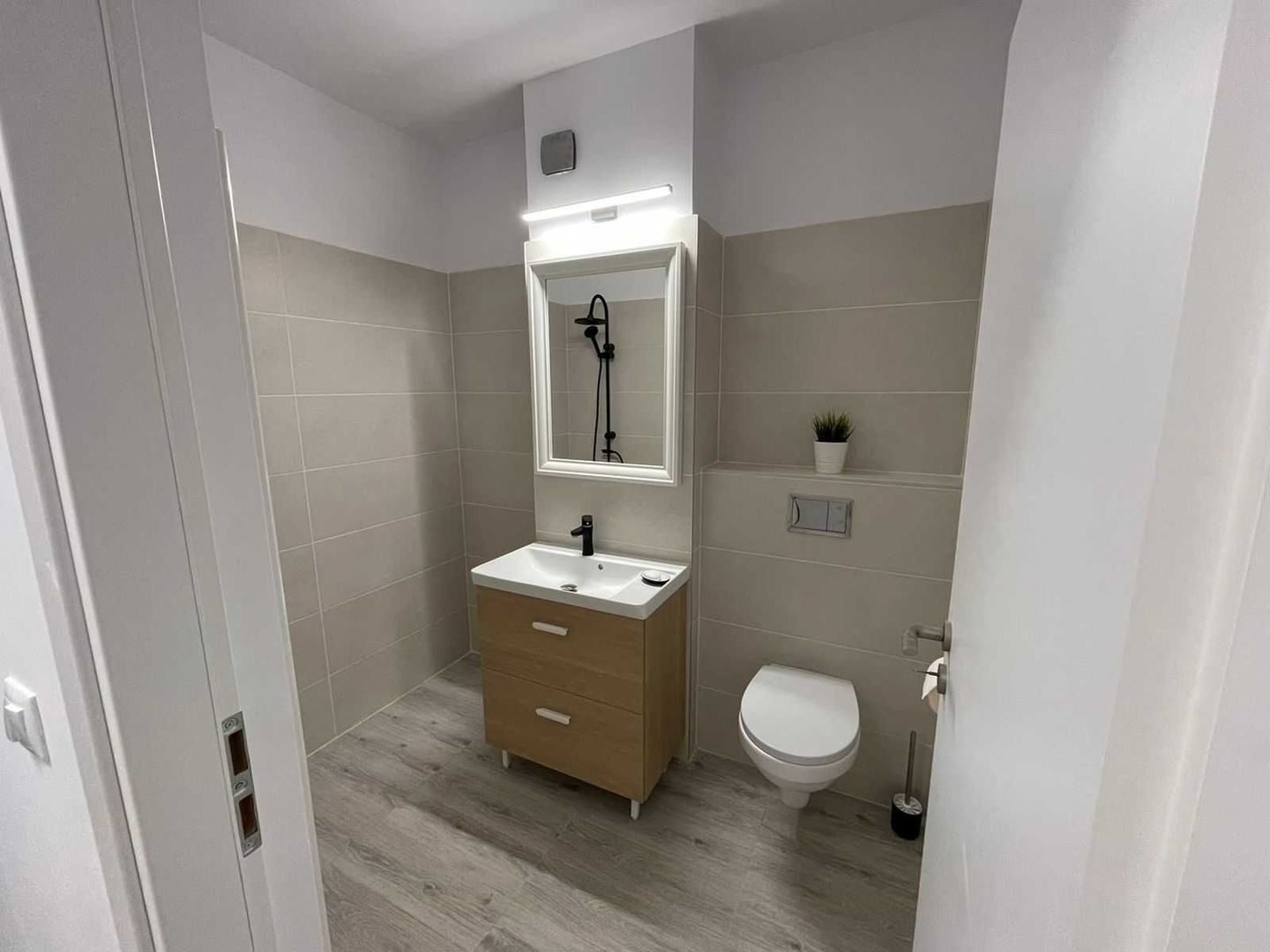 Garsoniera Regie, metrou Grozavesti Orhideea - Poză 4