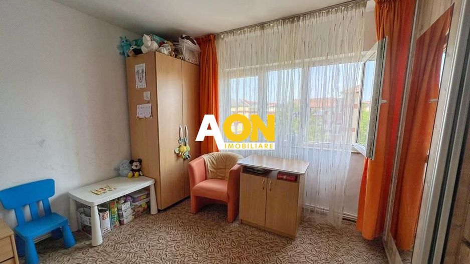 Garsoniera decomandata, 32 mp utili, Cetate - Poză 1