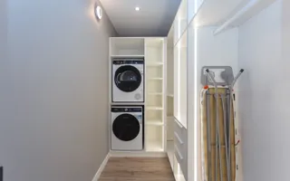 De închiriat apartament, 3 dormitoare + terasă, str. Teatrală 3, Centru. - Poză 17