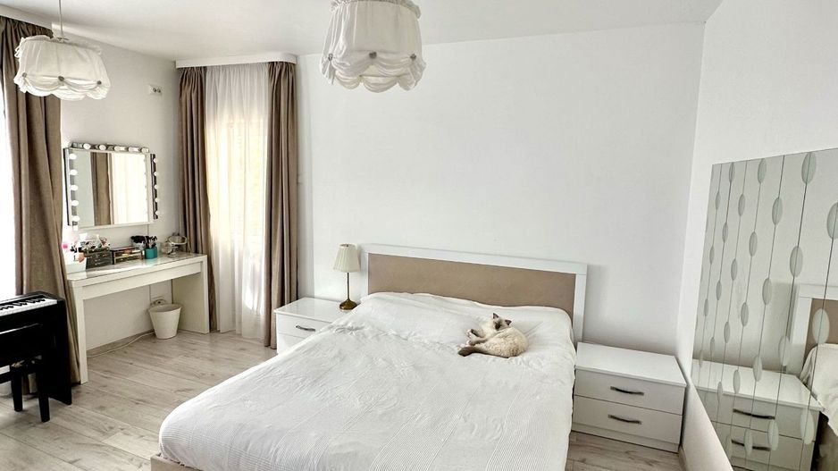 AP. 2 CAMERE BLOC NOU - CENTRALA PROPRIE, PET-FRIENDLY, METROU 5 MIN - Poză 1