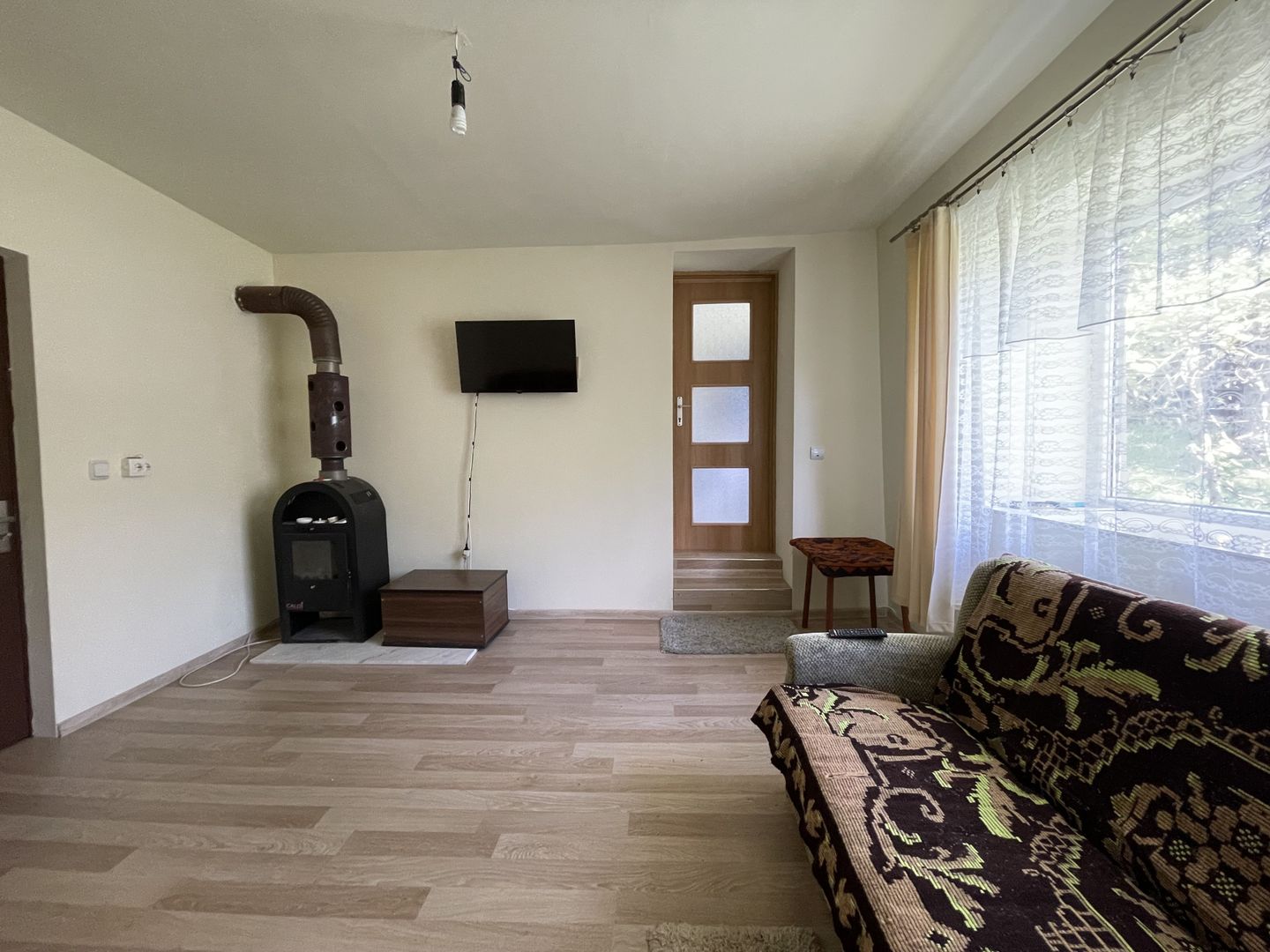 Casa in Comuna Geaca - Poză 7