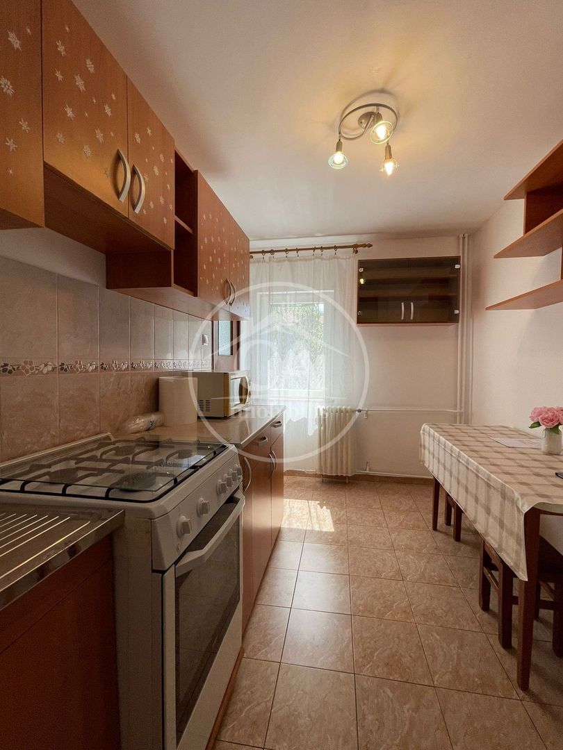Apartament cu 3 camere de vânzare de tip PC în zona Rogerius, Oradea - Poză 11