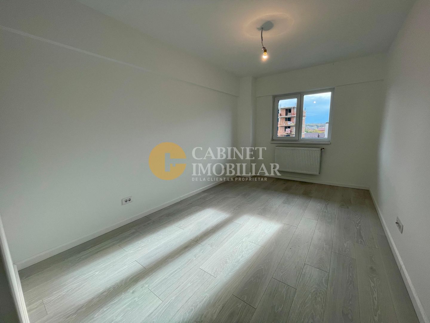 Bucium - INTABULAT - Bloc Nou - 2 Camere Decomandat - Etaj Intermediar - 60 Mp - Poză 2