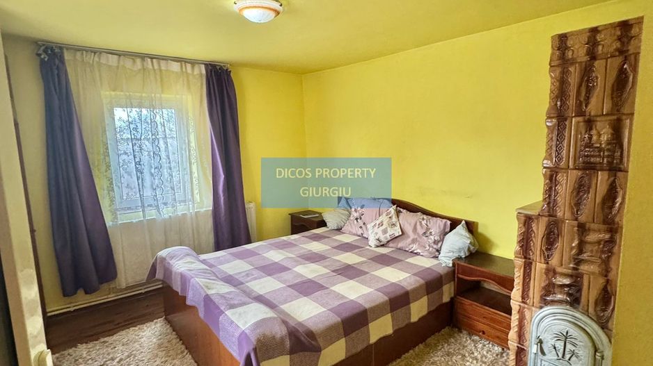 De vânzare casă cu 4 camere, garaj - Poză 4