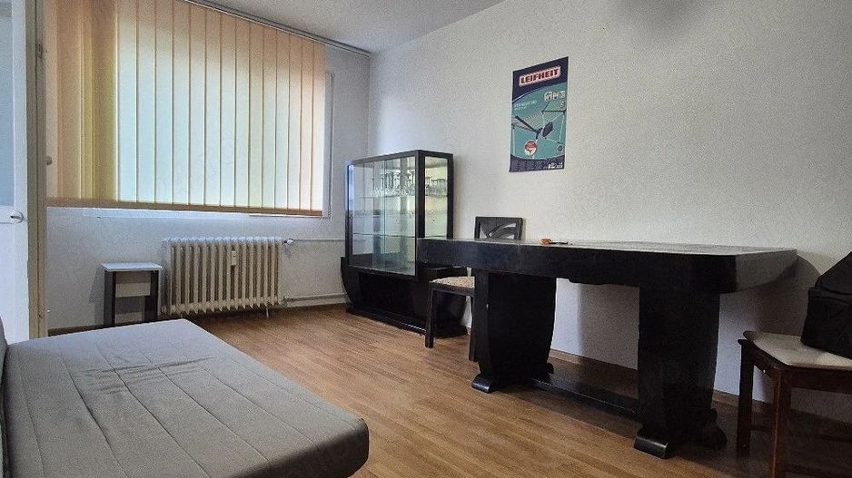 Închiriere Apartament cu 2 camere Titan, bucătărie închisă, 15 min metrou - Poză 1
