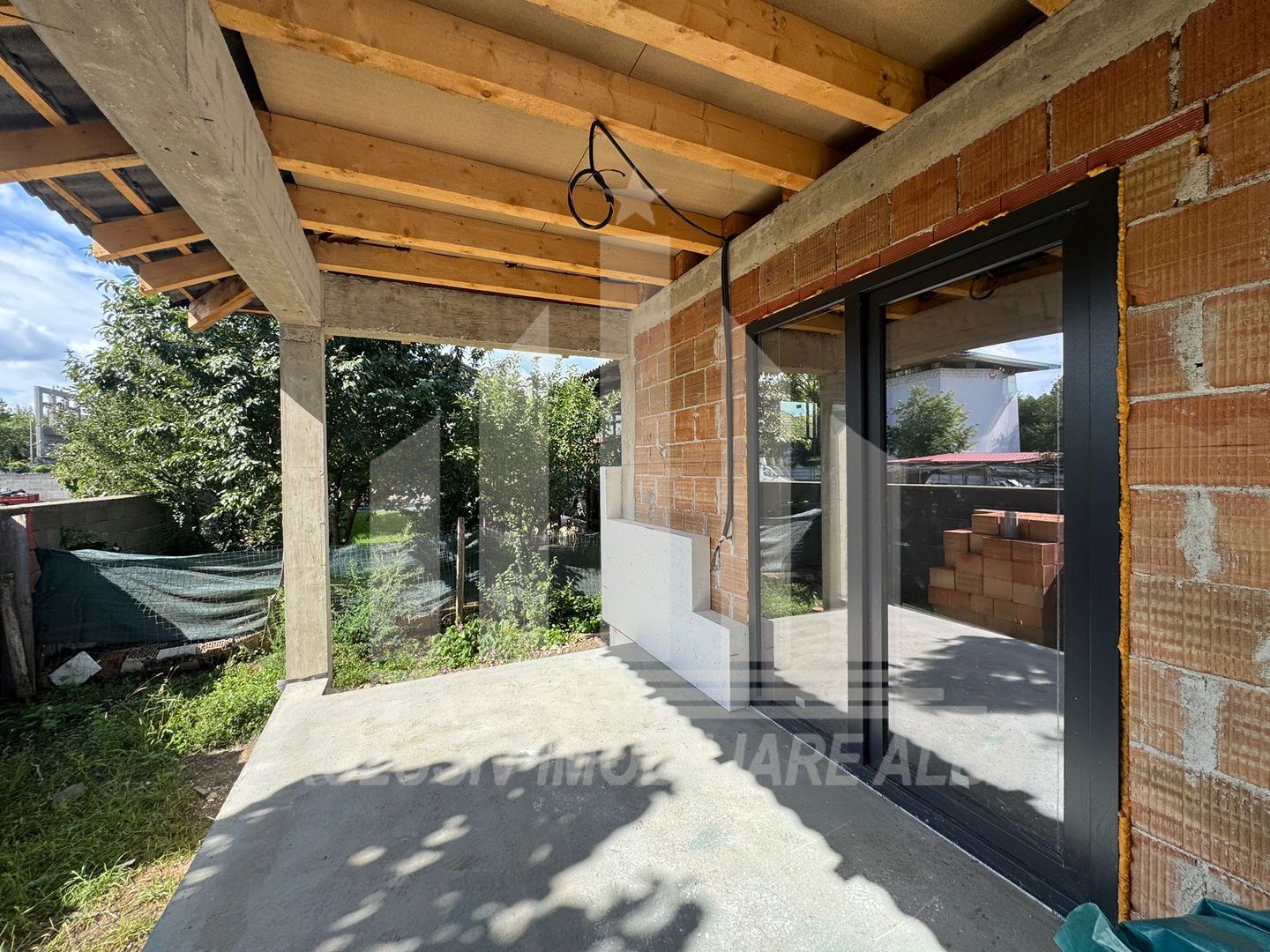 Casa individuala la asfalt cu toate utilitatile, Micesti - Poză 13