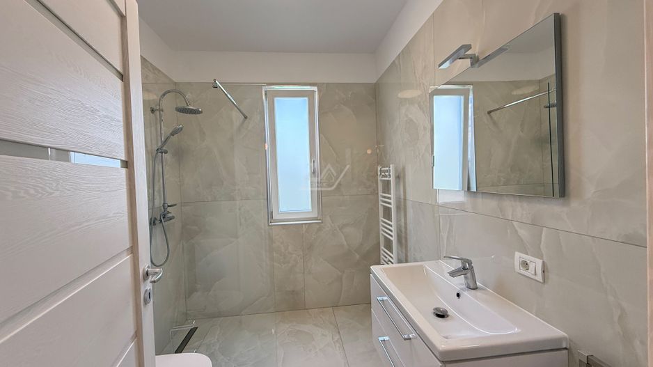 Comision 0! Bloc tip vila cu 6 apartamente si PISCINA. Mobilat si utilat complet - Poză 8