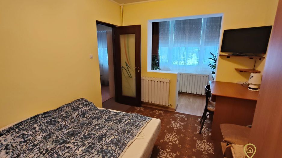 APARTAMENT CU 2 CAMERE DE ÎNCHIRIAT – VELENȚA, STRADA RĂZBOIENI - Poză 1