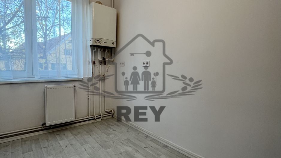 Apartament 3 camere – Etaj 1 | Zona CEC - Poză 11