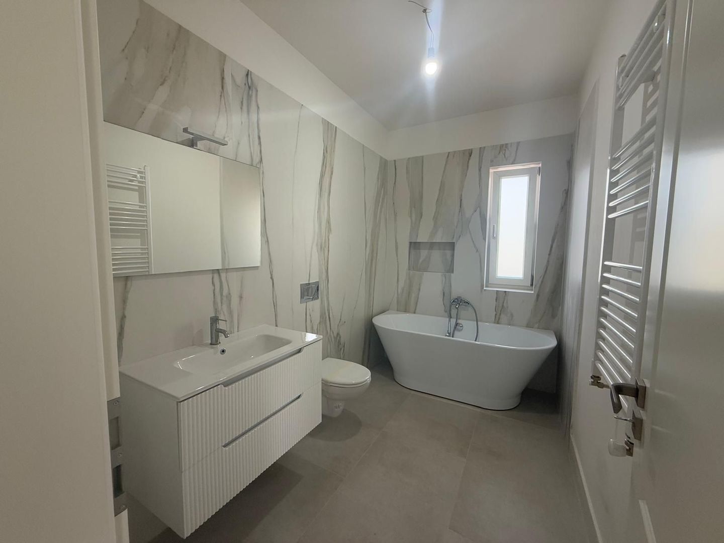 Casa individuala contemporana premium - Dumbravita - Poză 11