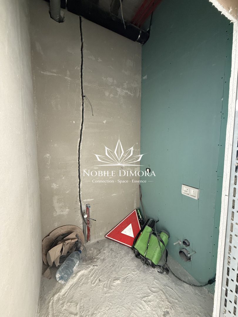 SAD - Spatiu comercial in zona centrala, langa Piata 700 - pret negociabil - Poză 6