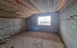 Casa la rosu,2100 mp teren,zona Micesti - Poză 8