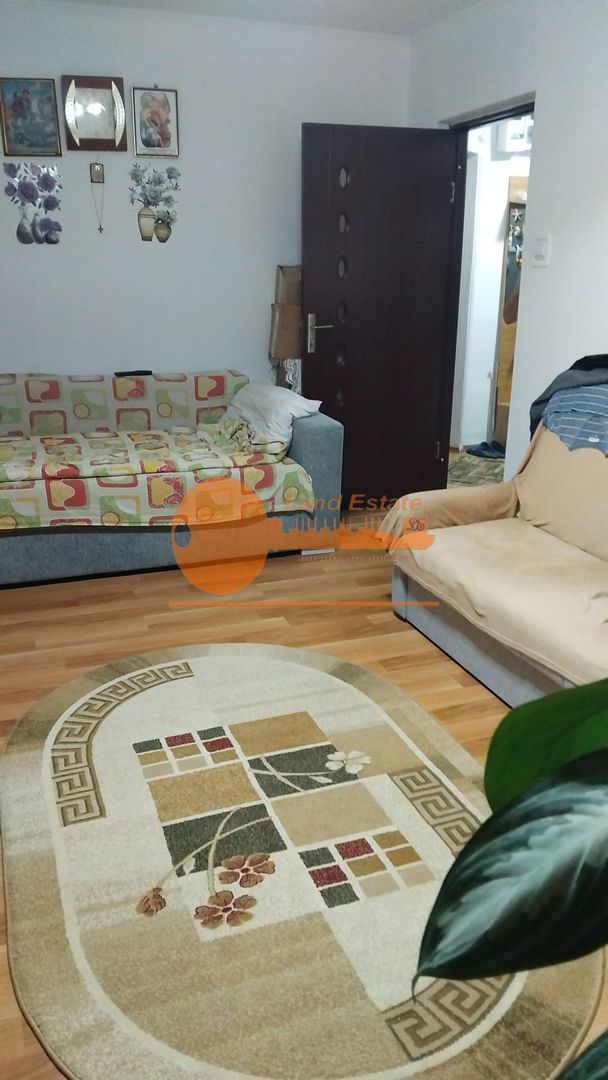 Apartament 2 camere decomandat | zonă 1 Decembrie - Poză 2