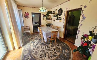 🏡 Casă spațioasă cu 9 camere în Strejnicu – pentru locuință, birouri - Poză 92