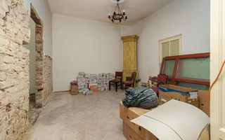 Piata Victoriei Mihalache stradal Corp Casa monument curte comuna - Poză 5