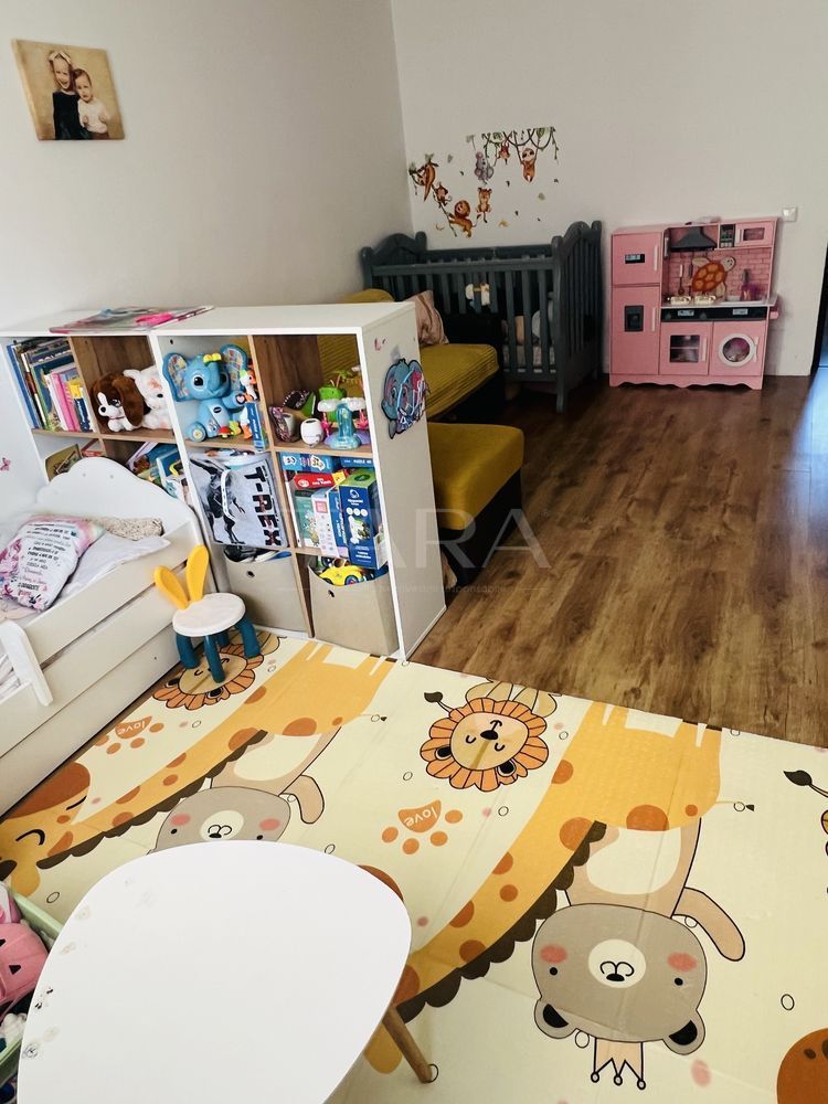 Vanzare apartament deosebit  in zona centrala a localitatii - Poză 3