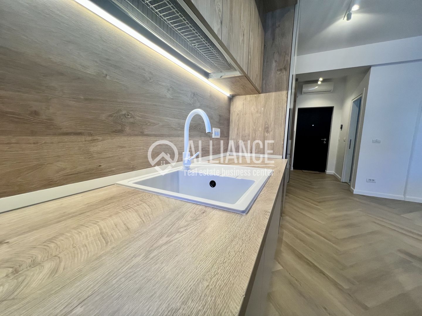 TOMIS NORD( COD 05 ) - Studio Premium la 1 minut de Campus - Poză 12