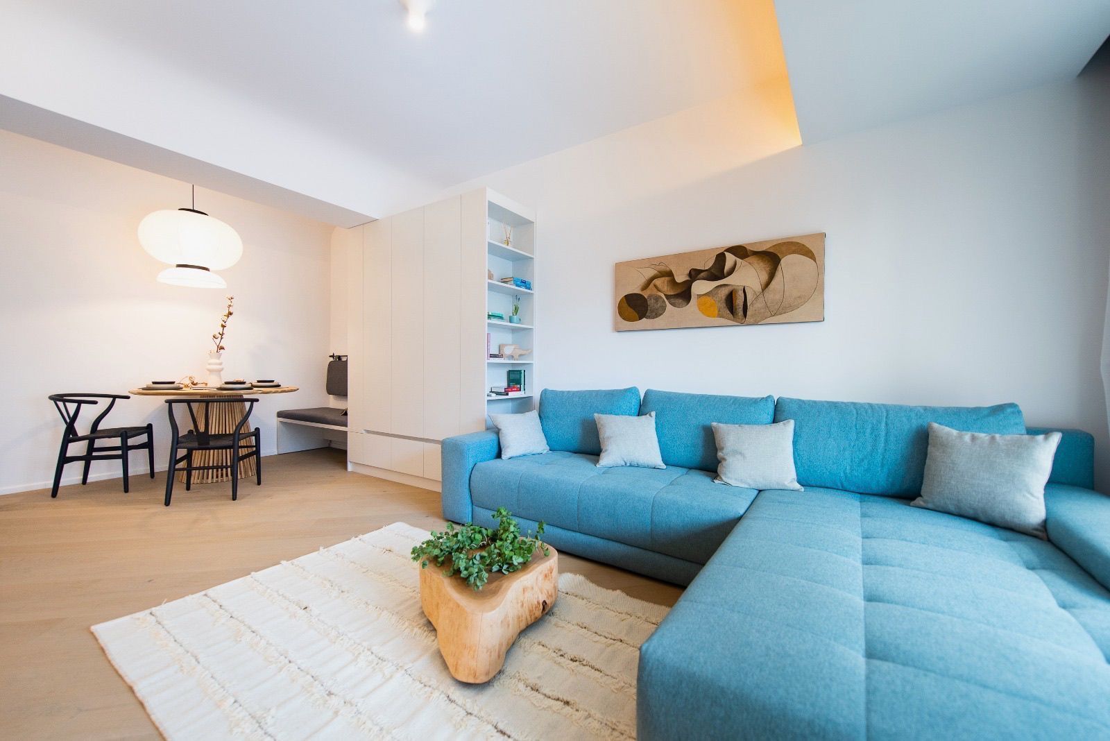 Închiriere apartament 2 camere, 55mp - Poză 2