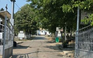 Loc de veci în Cimitirul Sfânta Treime – Păcurari, Iași - Poză 4