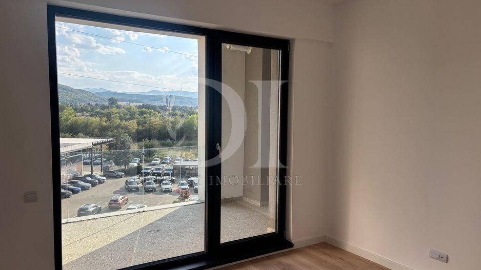 Apartament  de vanzare/ Zona BMW :Floresti - Poză 21