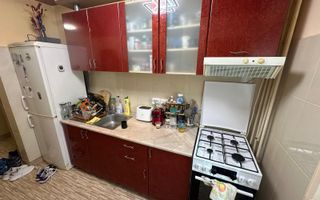 3 camere | centrala proprie | boxa | mobilat si utilat | zona excelenta | - Poză 5