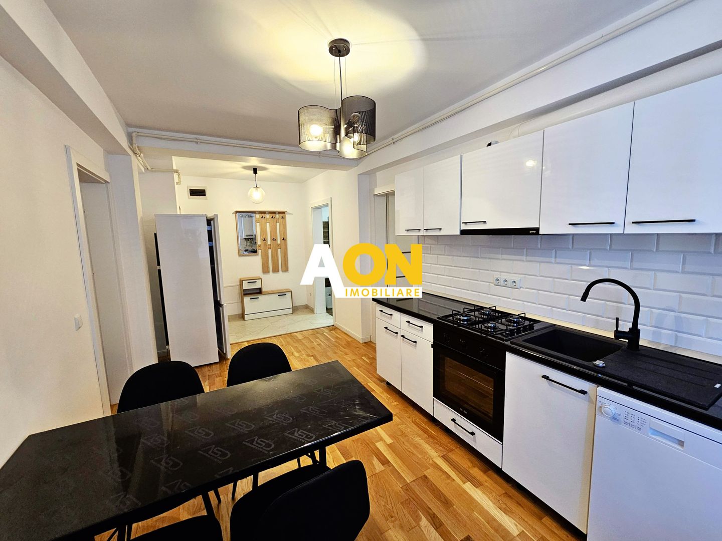 Apartament 2 camere, mobilat, utilat, 55 mp utili, bloc nou, Cetate - Poză 1