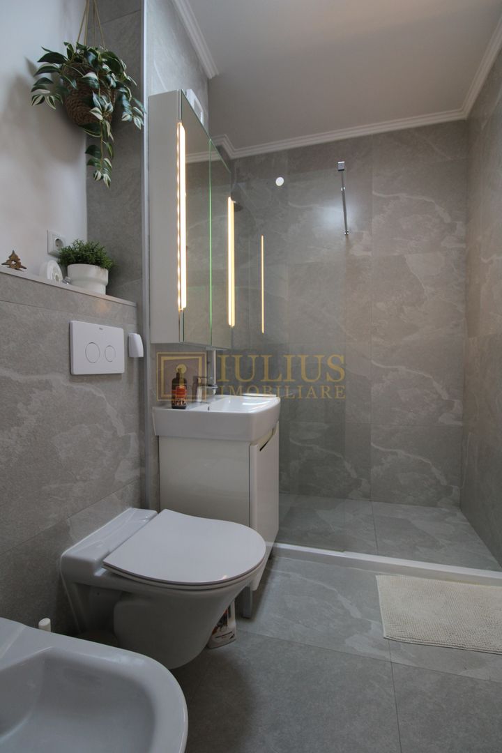 Torontal, 2 camere, centrala proprie - Poză 7