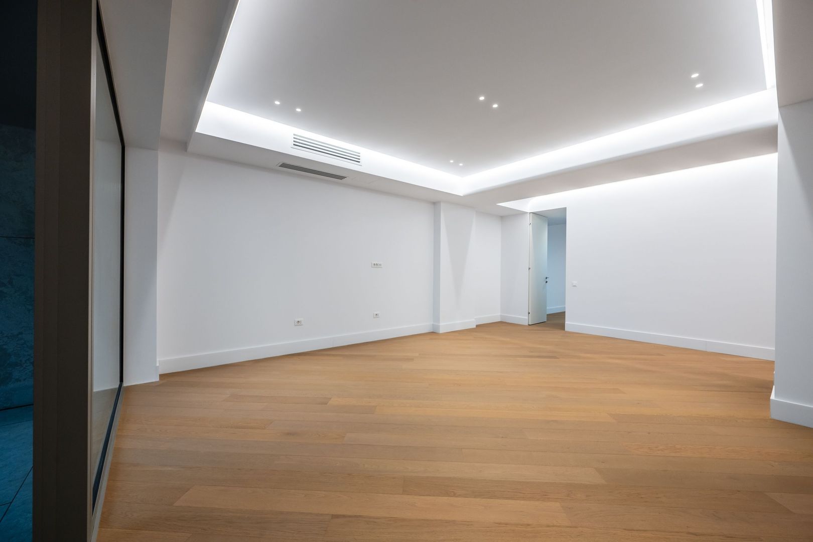 CORTINA 126 | Apartament exclusivist | Vedere dubla | 2,900 Eur/mpc | LUX - Poză 2