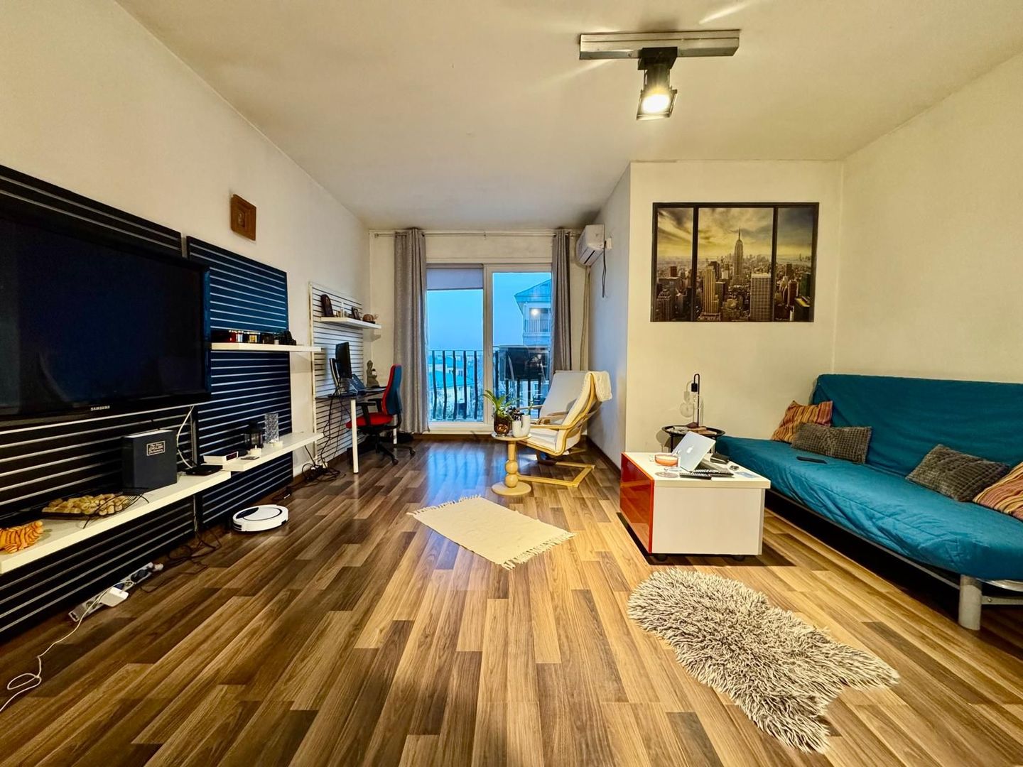 COSMOPOLIS - Apartament cu 2 camere, mobilat si utilat. - Poză 1