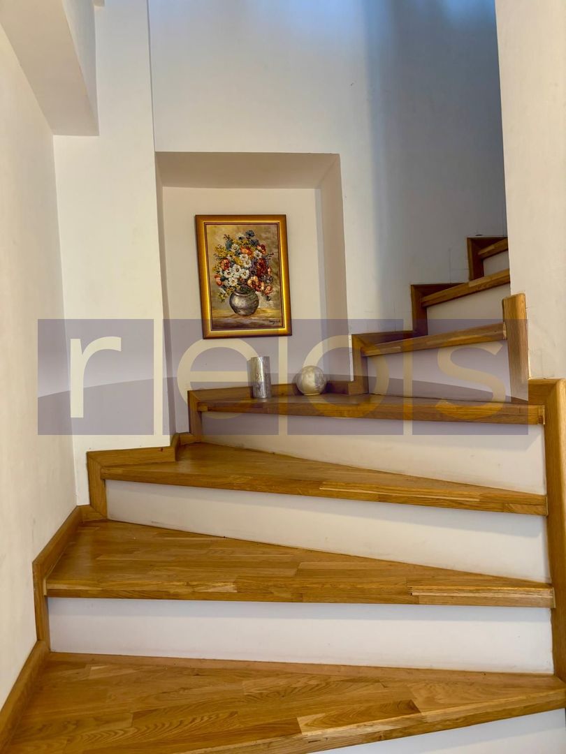 APARTAMENT DEOSEBIT DE VÂNZARE 5 CAMERE | VILA | ZONA CENTRALĂ - Poză 12