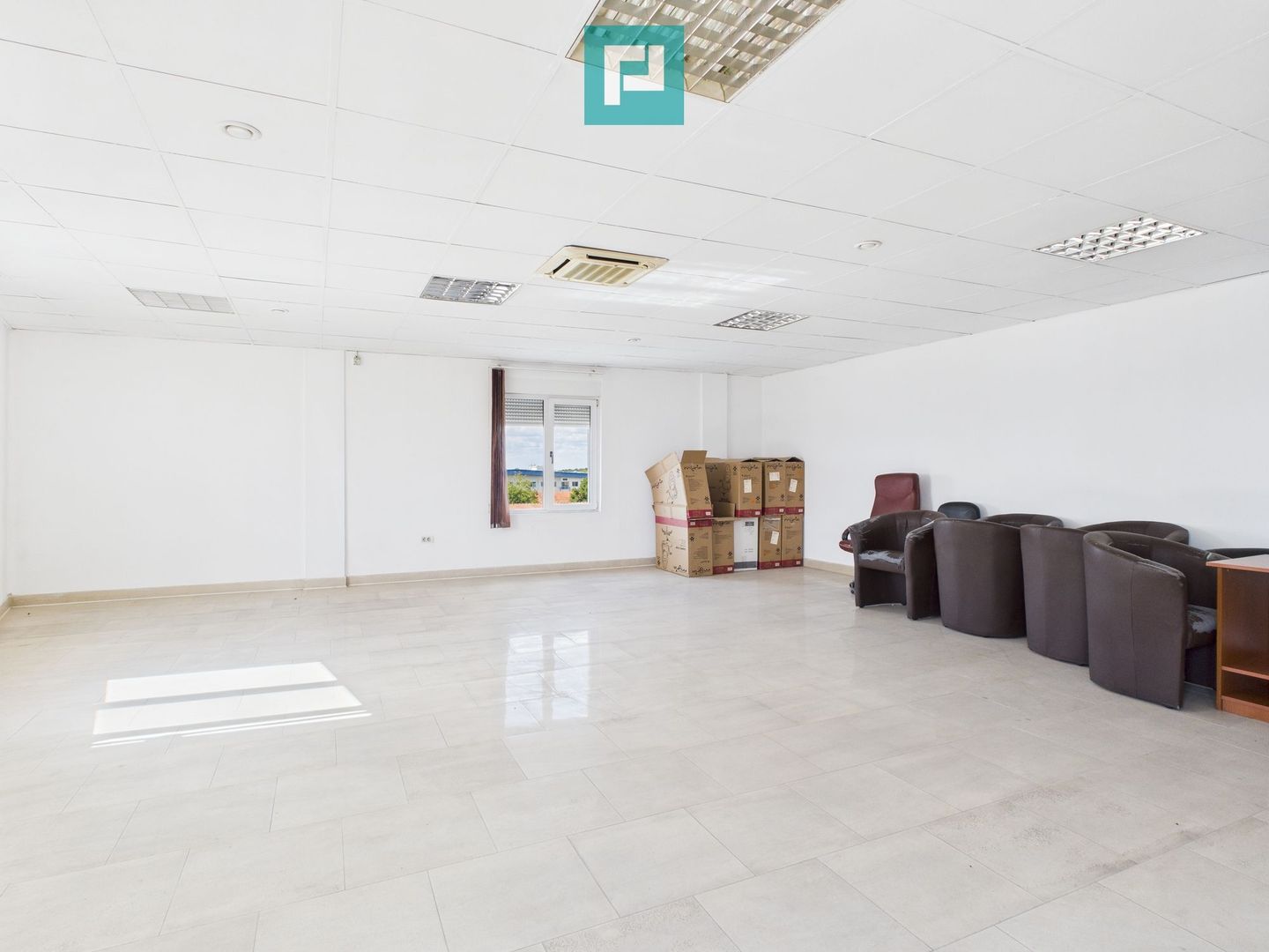 Spațiul de birou în zona Pârneava - Poză 4