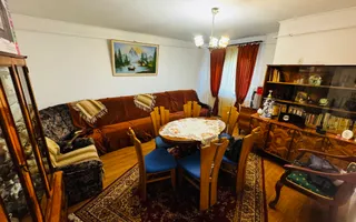 3 decomandate, centrala, 1 Mai - 110 000 Euro - Poză 17