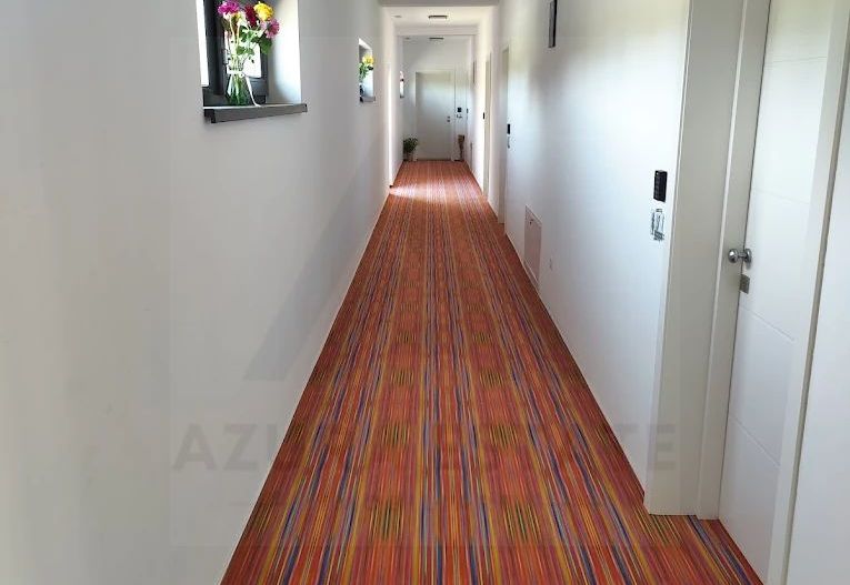 Pensiune 600 mp an 2023 si casa 130 mp teren 4600 mp zona V. Avrigului - Poză 9