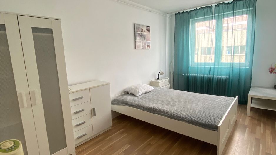 Apartament 2 camere, decomandat, Metrou Dristor 2 min - Poză 1
