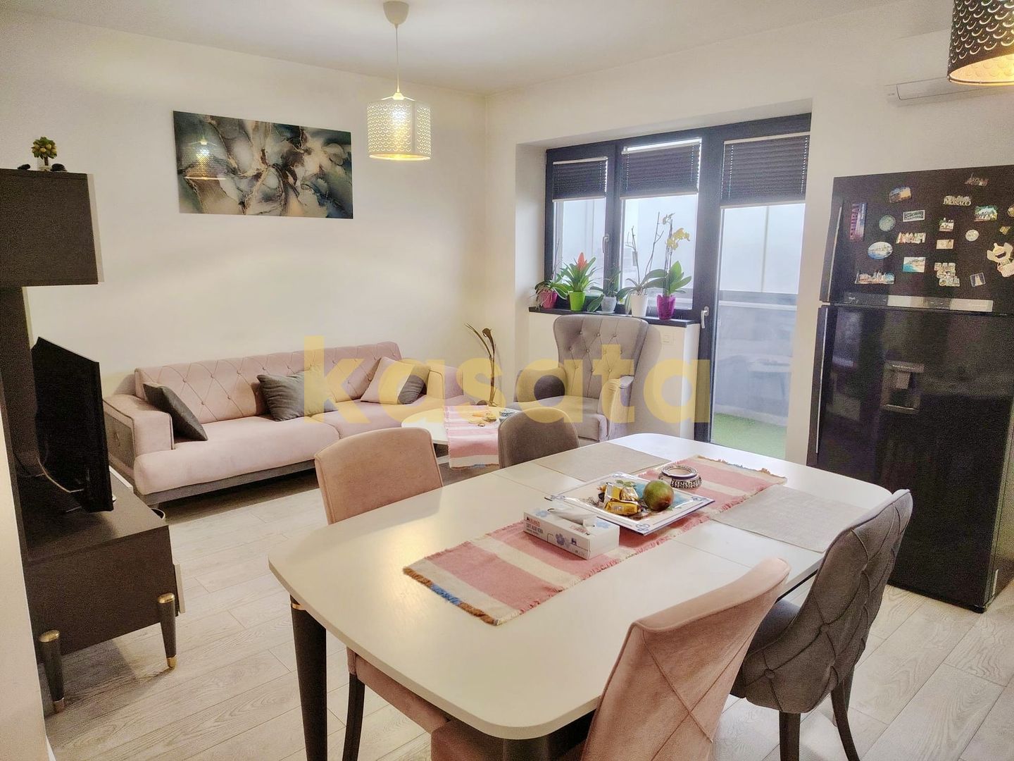 Apartament spațios cu 4 camere – ideal pentru familie | Casa Presei - Poză 1