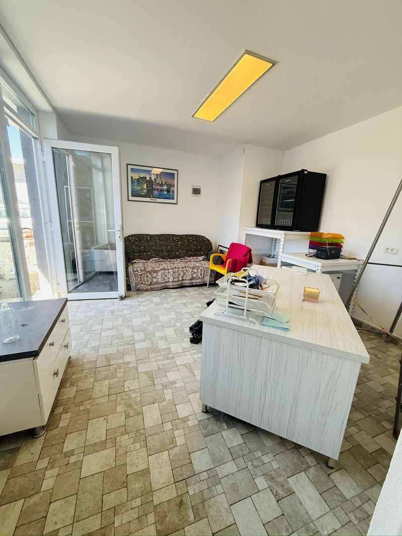 Birou | 18 mp | Spațiu separat | Acces facil | Sacoșu Turcesc - Poză 1