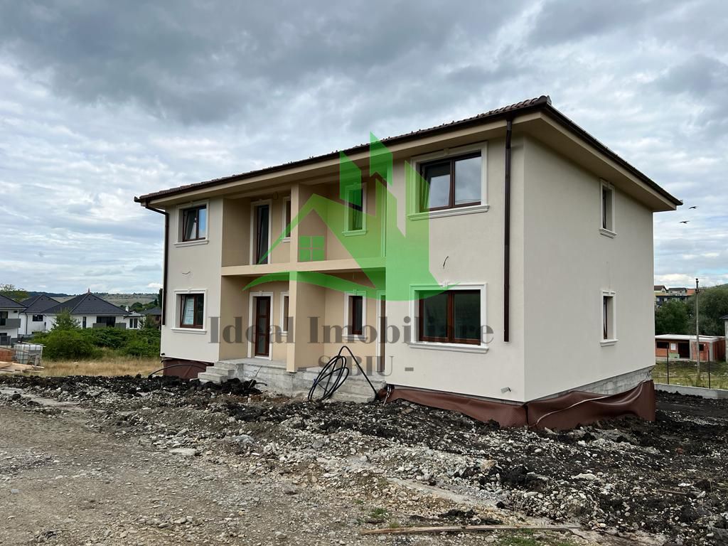 Casa Tip Duplex cu 4 camere si 366 mp teren, in Cisandie - Poză 11