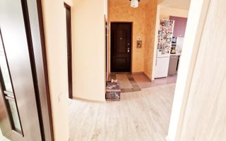 Apartament 3 camere, 2 balcoane ,parcare, zona Terra - Poză 8