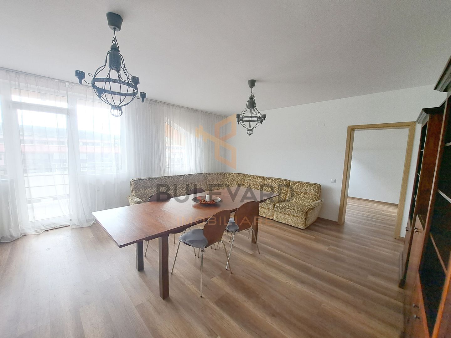 Apartament 4 camere 128 mp utili, centru Floresti - Poză 7